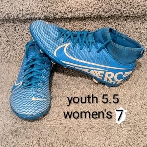 🟢⭐2/$25⭐Youth 5.5 women's 7 Nike Blue white soccer football cleats shoes boots